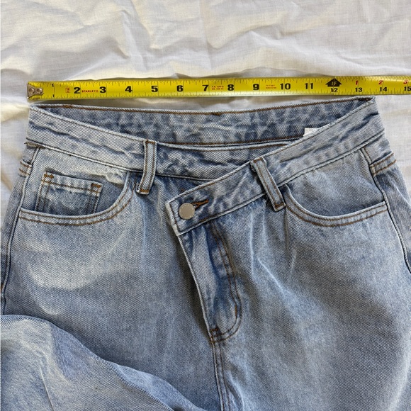 2/$20 SHEIN women’s petite M light blue wash denim straight leg - Picture 11 of 11